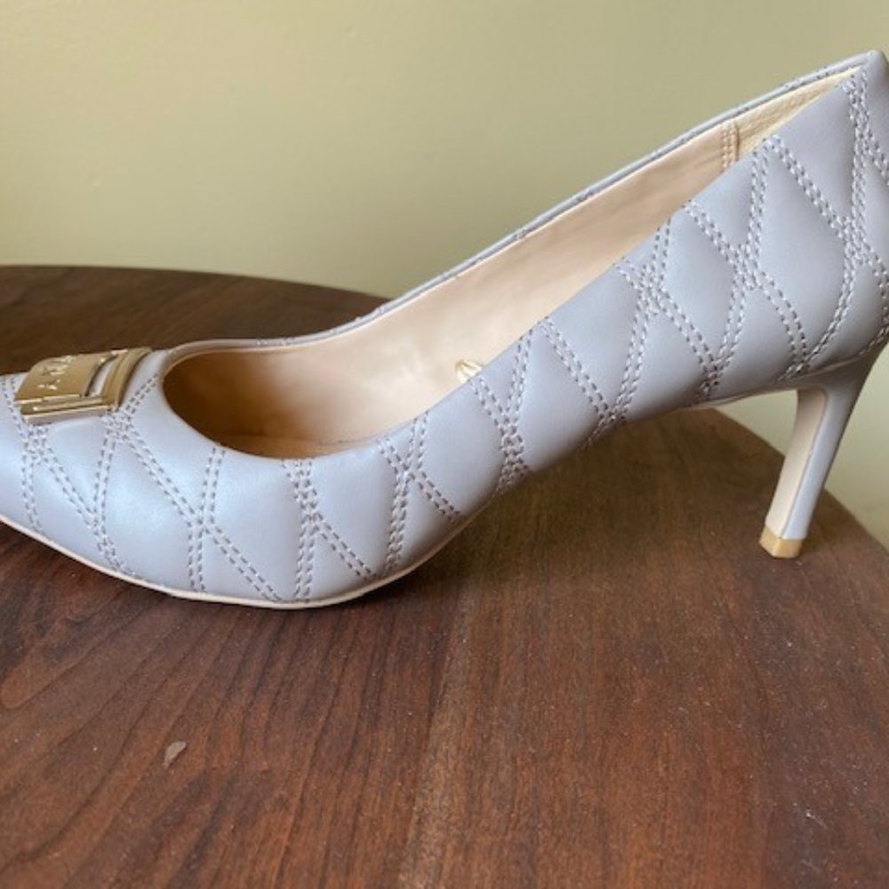 DKNY Quilted Pumps High Heels Pointed Toe